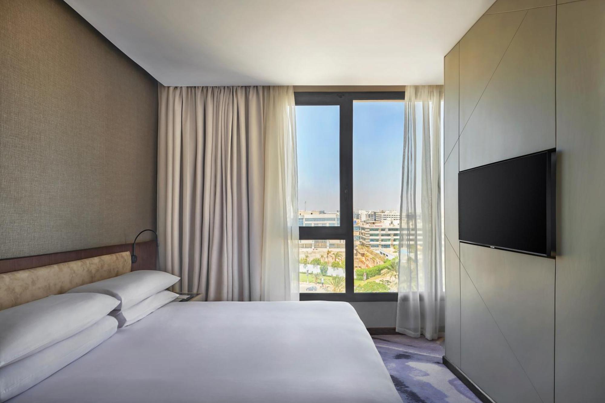 Crowne Plaza - West Cairo Arkan By Ihg 6th of October City Exterior photo A bedroom at the hotel